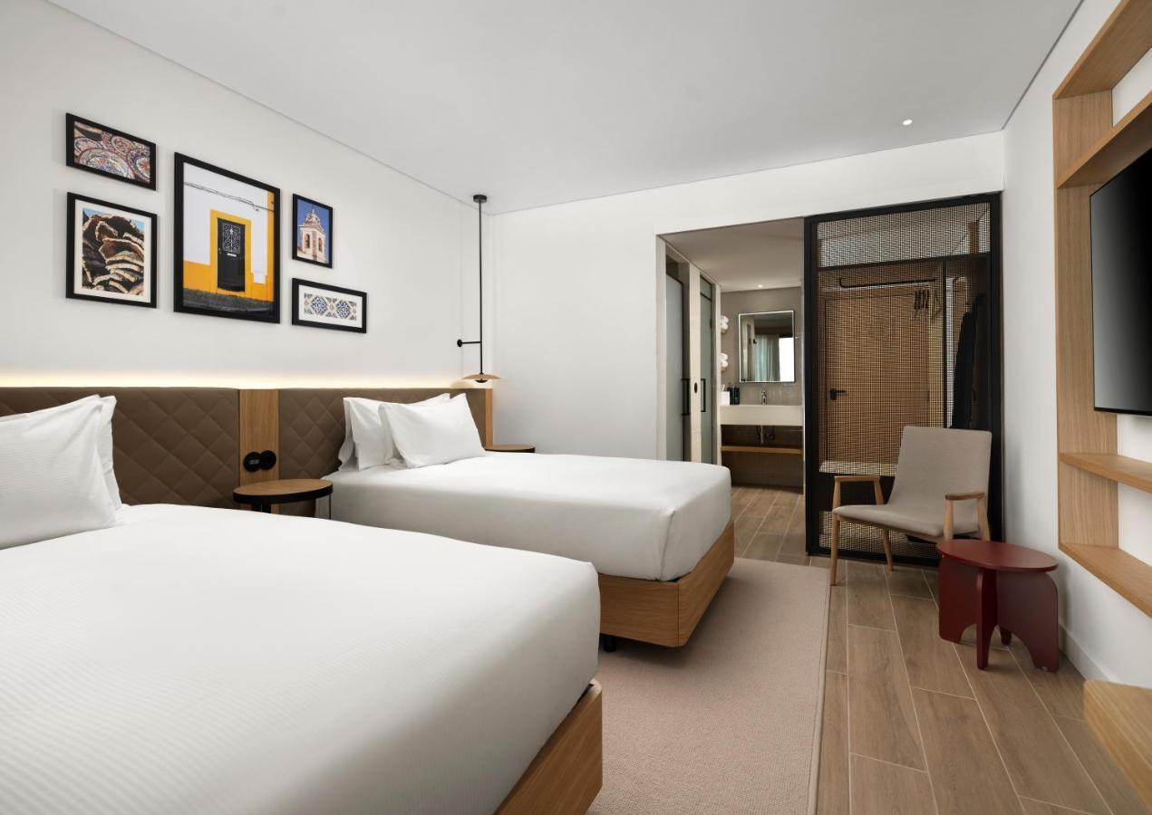 Hilton Garden Inn เอโวรา ภายนอก รูปภาพ
