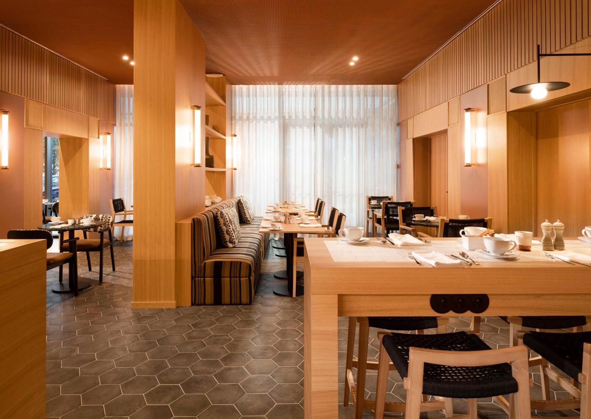 Hilton Garden Inn เอโวรา ภายนอก รูปภาพ