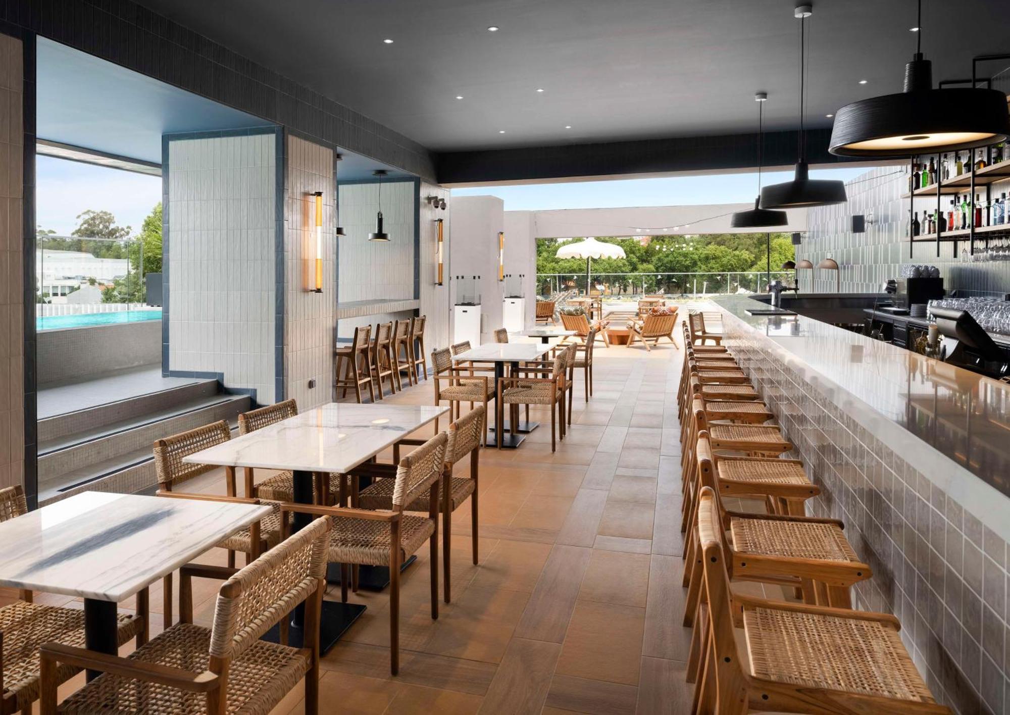 Hilton Garden Inn เอโวรา ภายนอก รูปภาพ