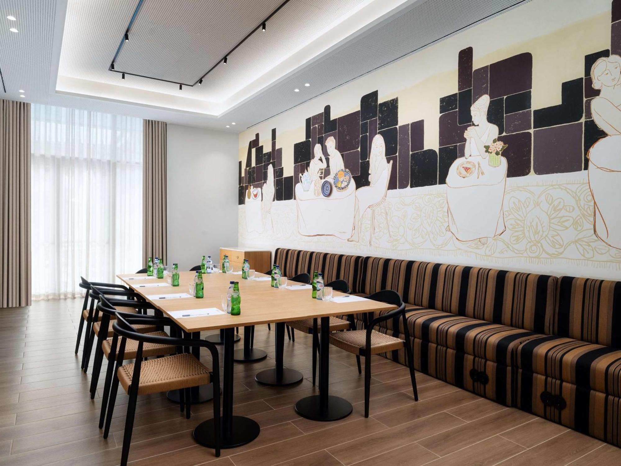 Hilton Garden Inn เอโวรา ภายนอก รูปภาพ