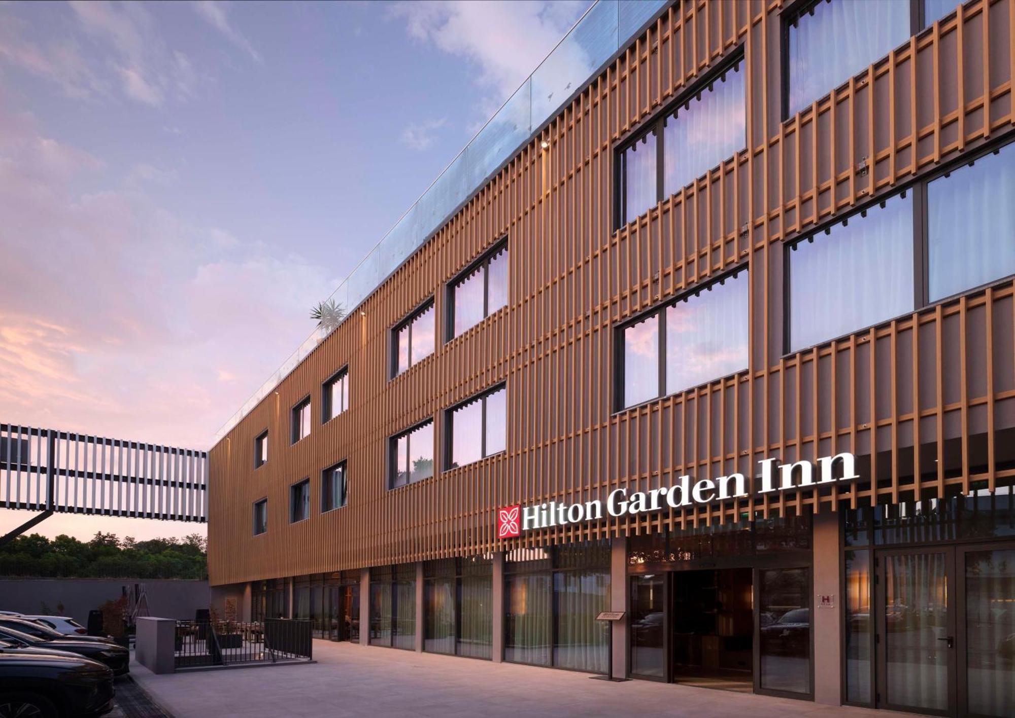 Hilton Garden Inn เอโวรา ภายนอก รูปภาพ